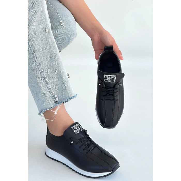 Monya Siyah Cilt Bağcıklı Spor Ayakkabı
