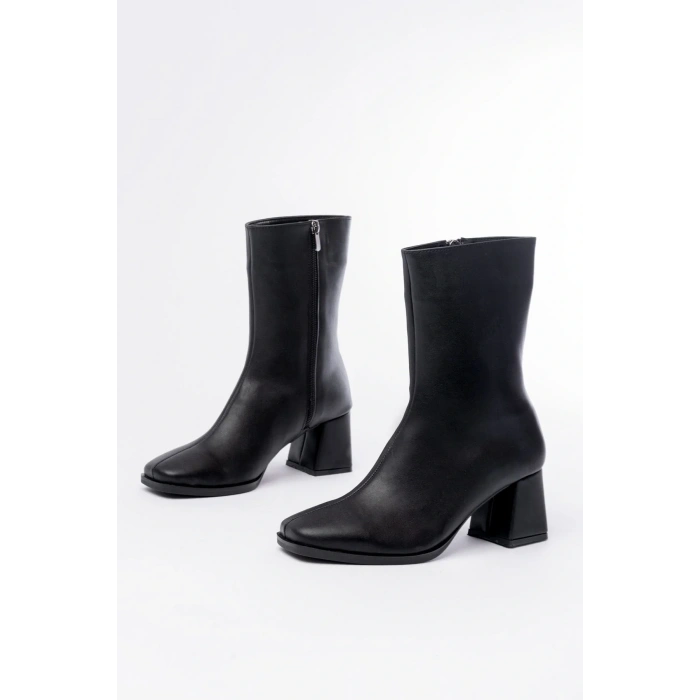 MSK-032 Siyah Topuklu Fermuarlı Kadın Bot