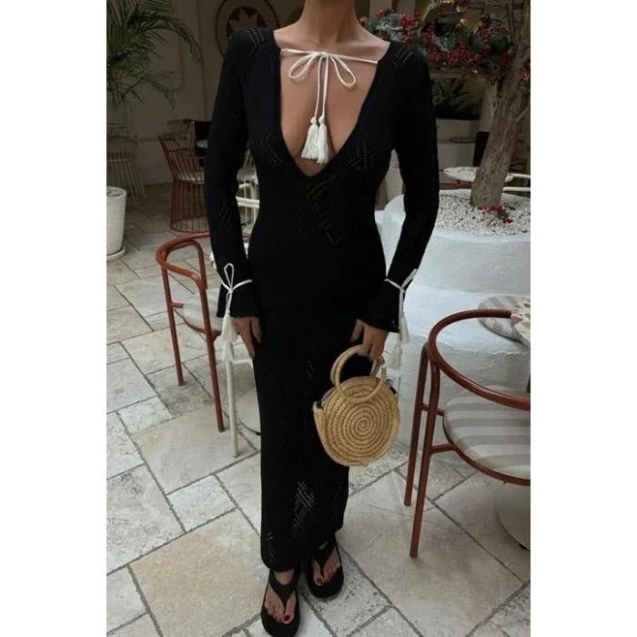 Püskül Bağcık Detaylı V Yaka Ajurlu Elbise 2850