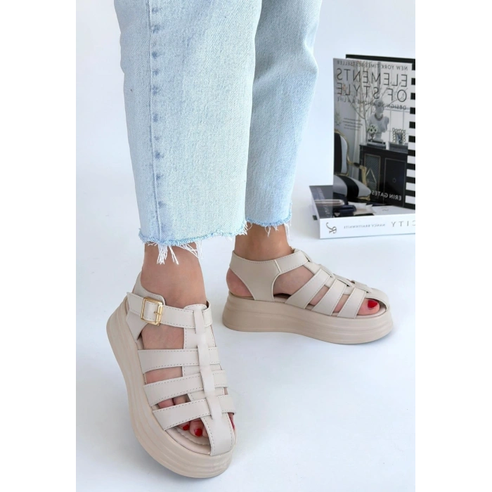 Toten Bej Cilt Kemerli Sandalet