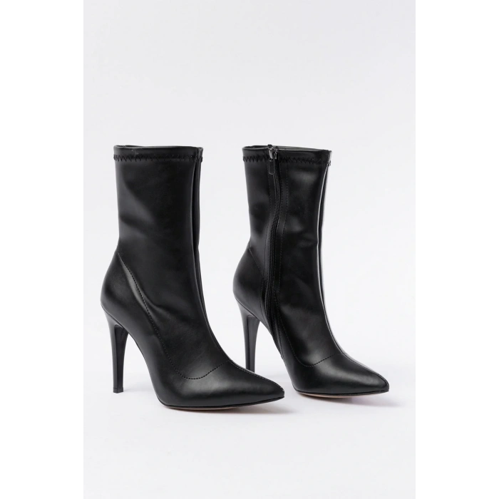 VRT-4811 Siyah Yüksek İnce Topuklu Fermuarlı Kadın Bot