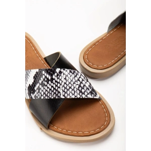 169-076 Siyah Ortopedik Hakiki Deri Çapraz Bantlı Kadın Terlik