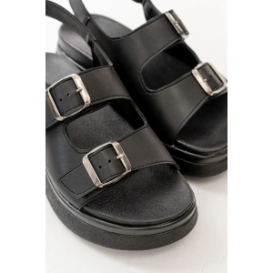 24422-1185 Siyah Dolgu Topuk Kadın Sandalet