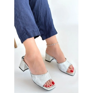 Luart Gümüş Simli Topuklu Terlik