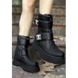 Miah Siyah Cilt Kar Botu