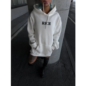 Uzun Kol Kapüşonlu Göğüs Baskılı SweatShirt - Beyaz