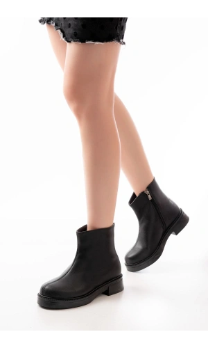 02-3033 Siyah Fermuarlı Günlük Kadın Bot