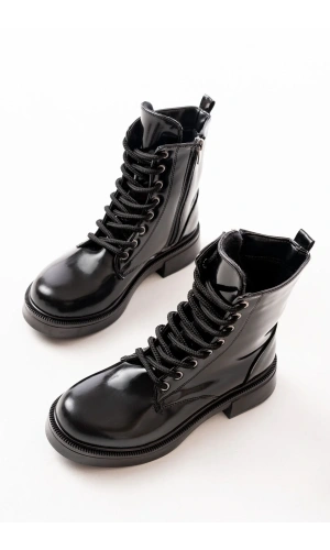 02-356 Siyah Rugan Düz Topuklu Bağcıklı Fermuarlı Günlük Kadın Bot