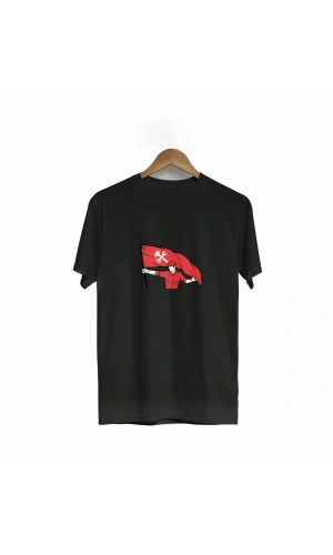 1 Mayıs Emekçilerimiz İçin Özel Tasarım Bayraklı Emekçi Baskılı T-shirt - Siyah