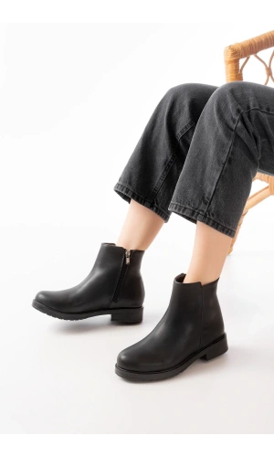 165-204 Siyah Fermuarlı Günlük Kadın Bot