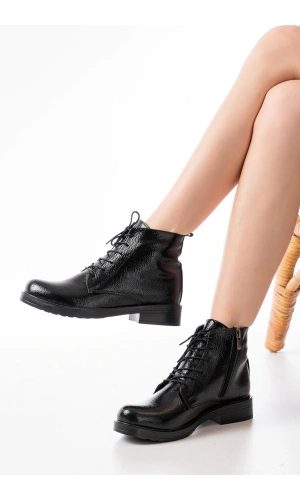 165-225 Siyah Rugan Bağcıklı Fermuarlı Günlük Kadın Bot