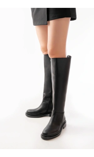 2024-3007 Siyah Fermuarlı Günlük Kadın Çizme