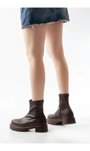 236-2011 Kahve Streç Fermuarlı Günlük Kadın Bot