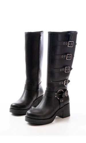 5109-3015 Siyah Topuklu Fermuarlı Toka Aksesuarlı Günlük Kadın Çizme