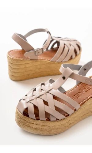 684-02 Bej Ortopedik Hakiki Deri Dolgu Kadın Sandalet