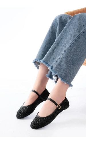 7432 Siyah Fileli Toka Detaylı Günlük Kadın Babet