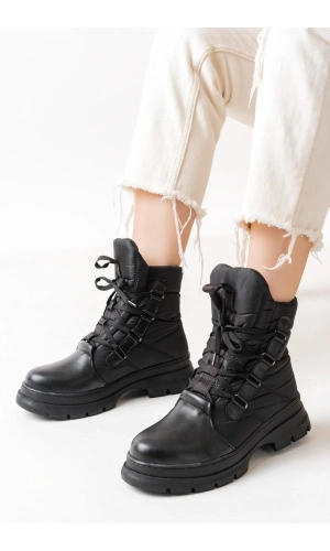 ASM-083 Siyah Bağcıklı Su Geçirmez Kadın Kar Botu