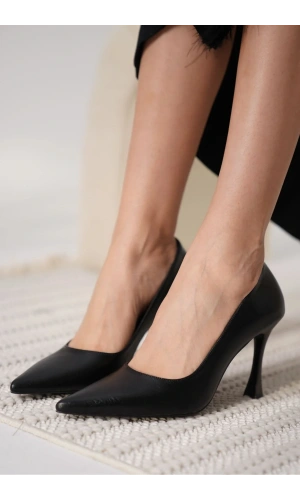 Blade Siyah Cilt Kadın Stiletto