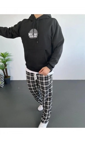 Erkek Oversize Üç İplik Kapüşonlu Sweatshirt – Siyah Sırt ve Ön Baskılı, Kanguru Cepli, Rahat Kalıp, İçi Pamuklu ModeL-Siyah