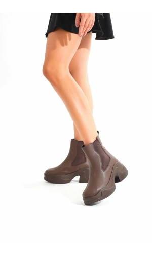 FZ-2400 Kahverengi Yüksek Tabanlı Lastikli Günlük Kadın Bot