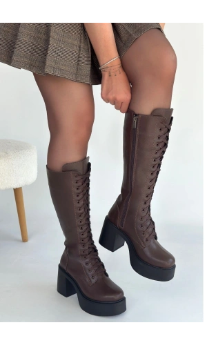 Guay Kahverengi Cilt Bağcıklı Topuklu Çizme