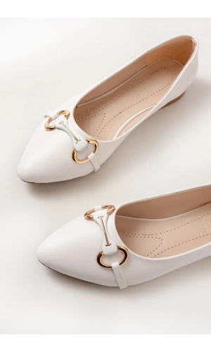 İNF-129 Beyaz Günlük Taş Aksesuarlı Babet