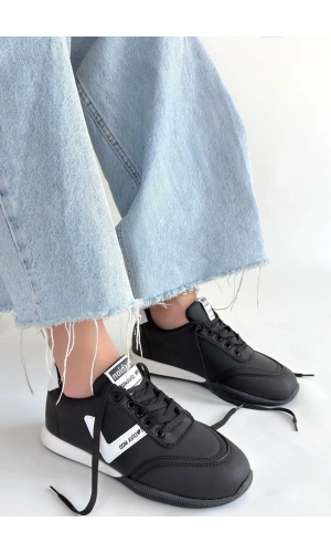 Jowen Siyah Cilt Beyaz Detaylı Bağcıklı Spor Ayakkabı