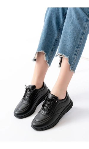 K-504 Siyah Bağcıklı Desenli Günlük Spor Ayakkabı