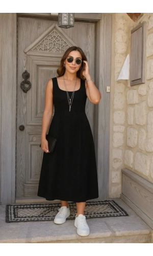 Kadın Askılı Geometrik Yakalı Geniş Kesim Detaylı Ithal Krep Elbise