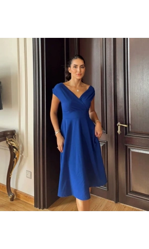 Kadın Kısa Kollu Kruvaze Yaka Eteği Volanlı Krep Elbise