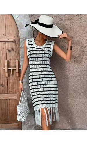 Kadın Kolsuz V Yaka Eteği Püsküllü çizgi Desen Triko Elbise