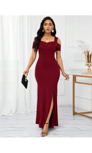 Kadın Omuzlardan Açık Askılı Yırtmaç Detaylı Uzun Ithal Krep Elbise