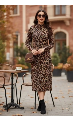 Kadın Uzun Kollu Balıkçı Yaka Leopar Desenli Midi Boy Elbise
