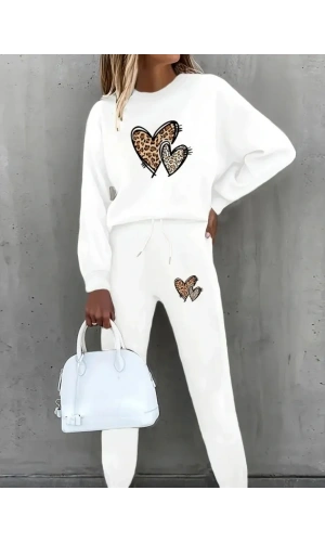 Kadın Uzun Kollu Bisiklet Yaka Kalp Desenli şardonlu üç Iplik Bluz Ve Pantolon Ikili Takım