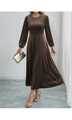 Kadın Uzun Kollu Bisiklet Yaka Midi Kadife Elbise