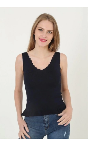 Kadın V Yaka Fırfır Detay Crop - Siyah