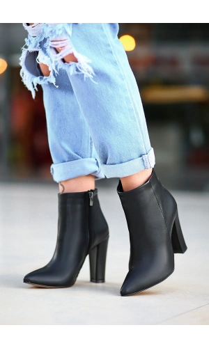 Loora Siyah Cilt Topuklu Bot