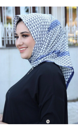 Moda Çizgi Desenli Eşarp