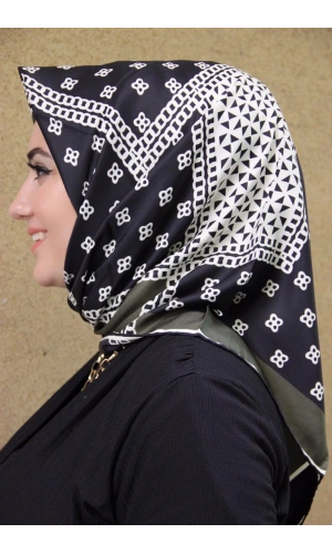 Moda Çizgi Desenli Eşarp