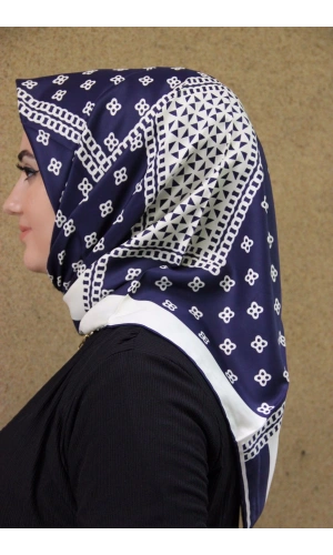 Moda Çizgi Desenli Eşarp