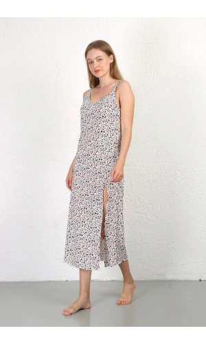 Moda Çizgi İp Askılı Uzun Yırtmaçlı Penye Gecelik 90129 Beyaz