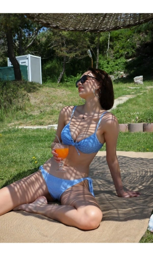 Moda Çizgi Kadın Yandan Bağlamalı Yarım Destekli Fiyonklu Alt Üst Bikini Takım Buz Mavisi 35014