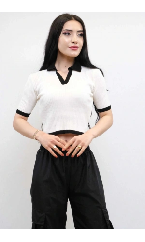 Moda Çizgi Renkli Yaka Triko Crop Beyaz