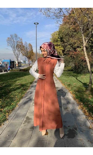 Moda Çizgi Yakalı Yelek