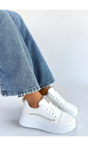 Natte Beyaz Cilt Bağcıklı Spor Ayakkabı