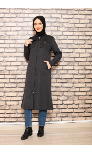 Omuzu Parçalı Antrasit Tesettür Kap