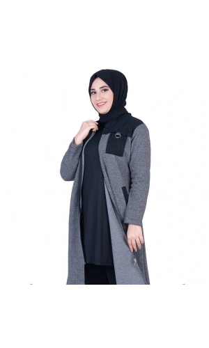 Omuzu Parçalı Füme  Tesettür Kap