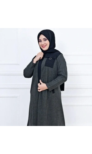 Omuzu Parçalı Haki Tesettür Kap