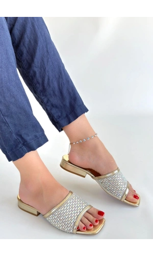 Ortu Gold Cilt İşlemeli Terlik