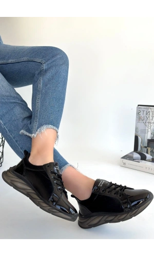 Piona Siyah Rugan Gri Tabanlı Spor Ayakkabı